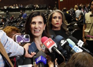 Conmina Kenia López Rabadán a construir acuerdos para integrar Comité de Ética en Cámara de Diputados