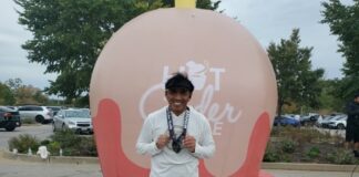 El veracruzano Francisco Reyes Isidoro triunfa en carrera atlética en Missouri