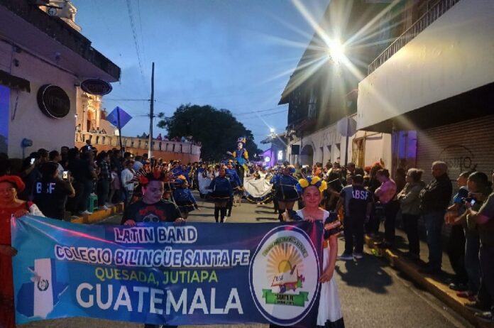 Paseo de Catrinas Orgullo Xalapa