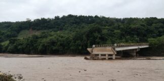 Piden atención urgente para caminos y puentes en comunidades de difícil acceso en Ilamatlán.