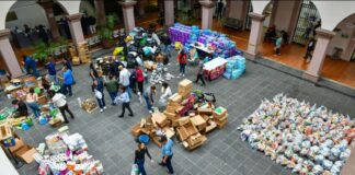 Salen de Xalapa camionetas con ayuda para familias del norte del estado.