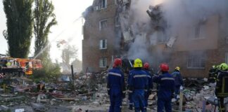 Acusan a Rusia de posibles crímenes de guerra y deportaciones forzadas.