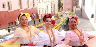 Veracruz invitado especial del Festival Día de Muertos Zacatecas .