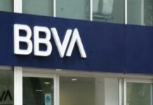 Una mujer fue asaltada dentro de una sucursal de BBVA en Xalapa.