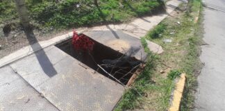 Riesgo latente en Arco Sur por registro sin tapa de la CFE.