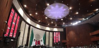 Morena busca blindarse con Claudia Sheinbaum en la boleta intermedia; posponen discusión de dictamen