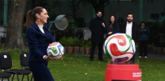 La presidenta Claudia Sheinbaum regalará el boleto 001 del Mundial 2026 a una niña apasionada del futbol;