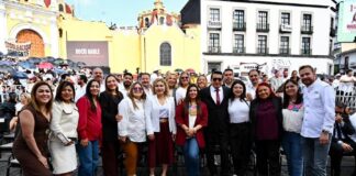 Esteban Bautista y Diputadas y diputados del Congreso de Veracruz presentes en Primer Informe de Rocío Nahle