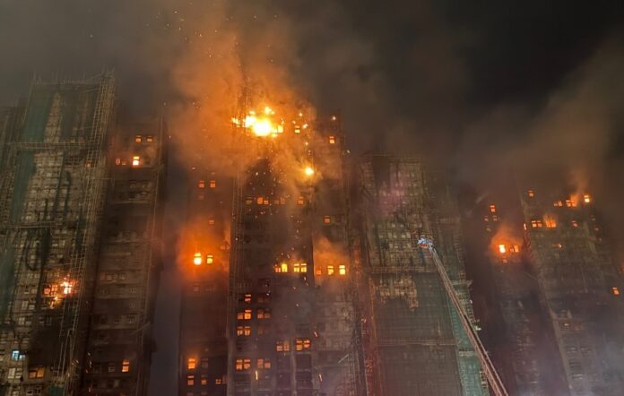 Incendio Captura de Pantalla redes 28.11.2025