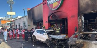 Incendio de gran magnitud en tienda Waldo’s del centro de Hermosillo deja 22 personas fallecidas, entre ellas menores de edad.