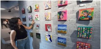 Obras pequeñas de gran riqueza se exhiben en Little People Gallery Shop .