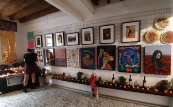 México presente en Málaga con la ofrenda de Muertos .