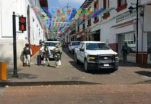 Escoltas de Carlos Manzo detenidos en Uruapan por investigación del crimen del alcalde.