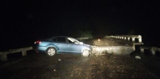 Denuncian abandono del puente El Mostal en carretera Santiago Tuxtla–Isla; temen una tragedia.