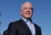 ¿Raúl Rocha no es traidor a la patria?