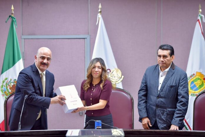 Ricardo Ahued, Naomi Edith Gómez Santos y Esteban Bautista