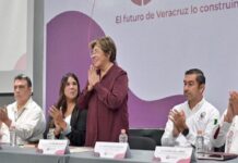 Exitoso “Tercer Foro” de Rosa María en Veracruz .