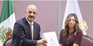 Gobierno del Estado entrega al Legislativo el Informe del primer año de Rocío Nahle.