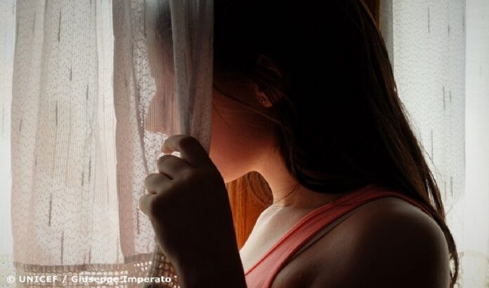 Trata mujeres y niñas