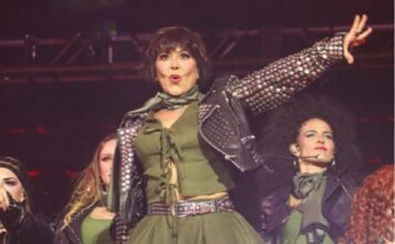 Alejandra Guzmán muestra las prótesis que le cambiaron la vida .