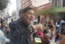 F. Noroña califica de culebras a la prensa por vacío de la prensa en el senado.