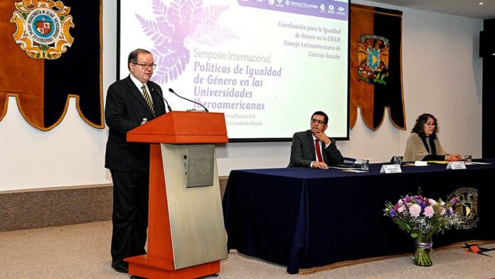 leonardo Lomeli Foto UNAM benjamin Chairez