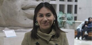 Caudales explora la diversidad de la maternidad en la actualidad .