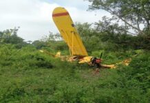 Dos personas sobreviven en desplome avioneta fumigadora en Chacaltianguis.