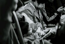 China agrega IVA a anticonceptivos para contrarrestar la baja natalidad.