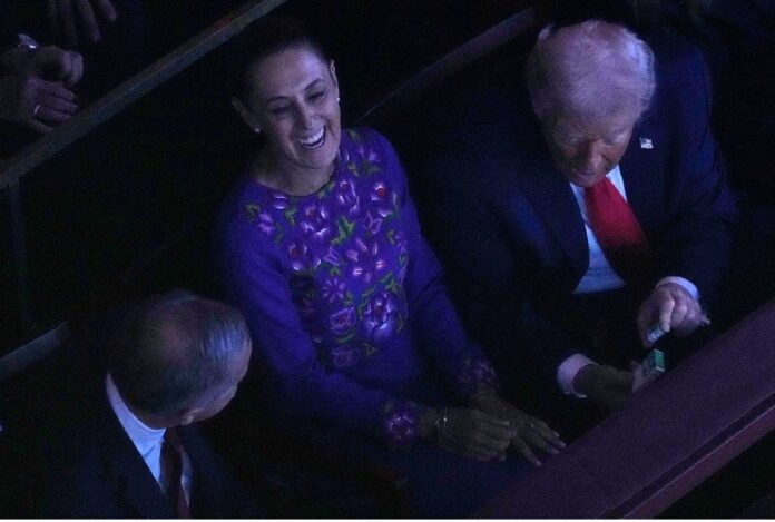 Claudia Sheinbaum entre Trump y Mark del sorteo