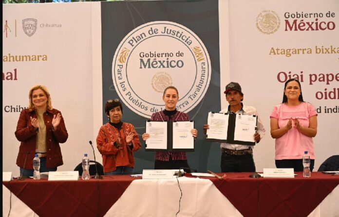 Claudia Sheinbaum entrega tierras a pueblo Ódami