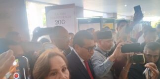 Gobernadora Nahle garantizó apertura al diálogo durante su comparecencia en el Congreso de Veracruz.