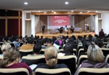 Conversatorio para reflexionar sobre la importancia de la salud mental.