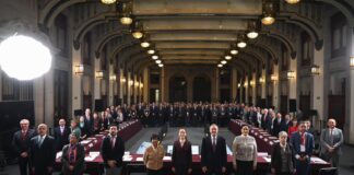 Encabeza Claudia Sheinbaum asamblea general del INFONAVIT .