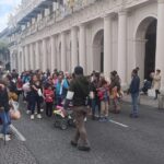 Antorchistas protestan en Plaza Lerdo por represión a comerciantes en Coatepec.