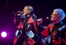 España se retira junto con cuatro países más de Eurovisión .