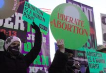 Detectan chatbots antiaborto en EUA. Mujeres en busca de información son dirigidas a ellos.