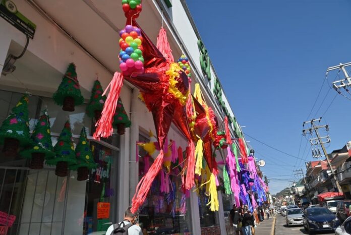 Piñatas mercado Jauregui