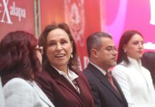 Gobernadora de Veracruz garantiza pago a trabajadores; explica algunos retrasos por trámites administrativos.