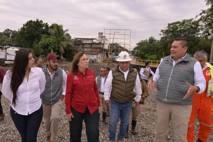 Rocío Nahle supervisa desazolve y dragado en Poza Rica