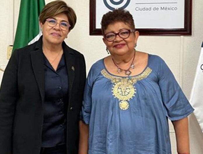 Rosa Maria con Ernestina Godoy