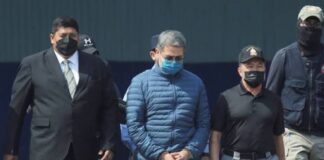 Trump libera al expresidente de Honduras acusado de propiciar un narco estado.