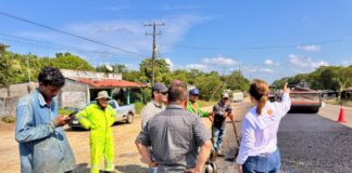 Rocío Nahle supervisa avances en obras carreteras del Papaloapan y Los Tuxtlas