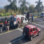 Muere trabajadora de la SSP por violento accidente en carretera Xalapa–Veracruz.
