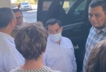 Trabajadores del CAE Rafael Lucio protestan contra pago condicionado del bono decembrino.