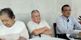 Vecinos de Urban Center acusan incumplimiento de autoridades por permanencia de tianguis