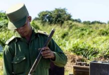 Régimen confirma muerte de 32 cubanos que defendían al dictador Maduro.
