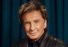 La fotografía de Barry Manilow con la cual da alentadoras noticias .