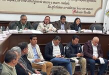 Cabildo de Xalapa trabaja ininterrumpidamente resolviendo y canalizando gestiones en el Día del Pueblo