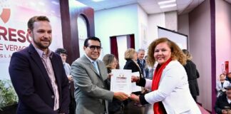 Entrega Congreso del Estado leyes de ingresos a municipios de Veracruz